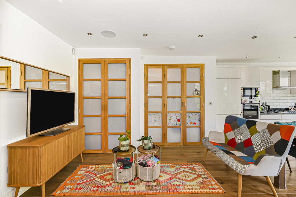 Apartment in London, Kilburn - View 5