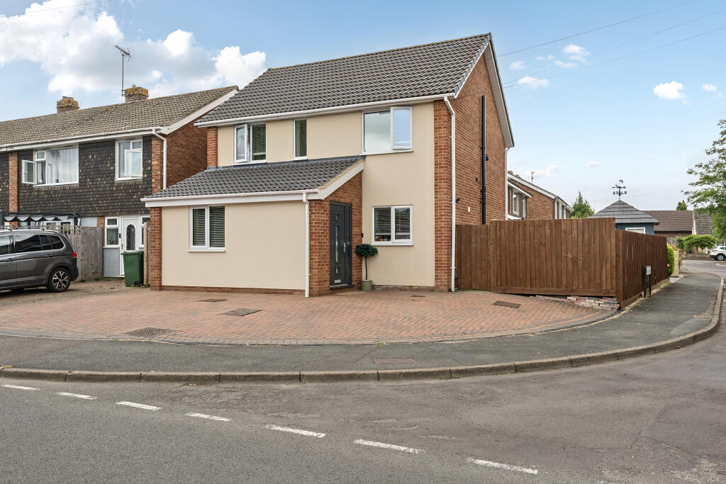 Main image of property: Hungerford Road, Calne, SN11