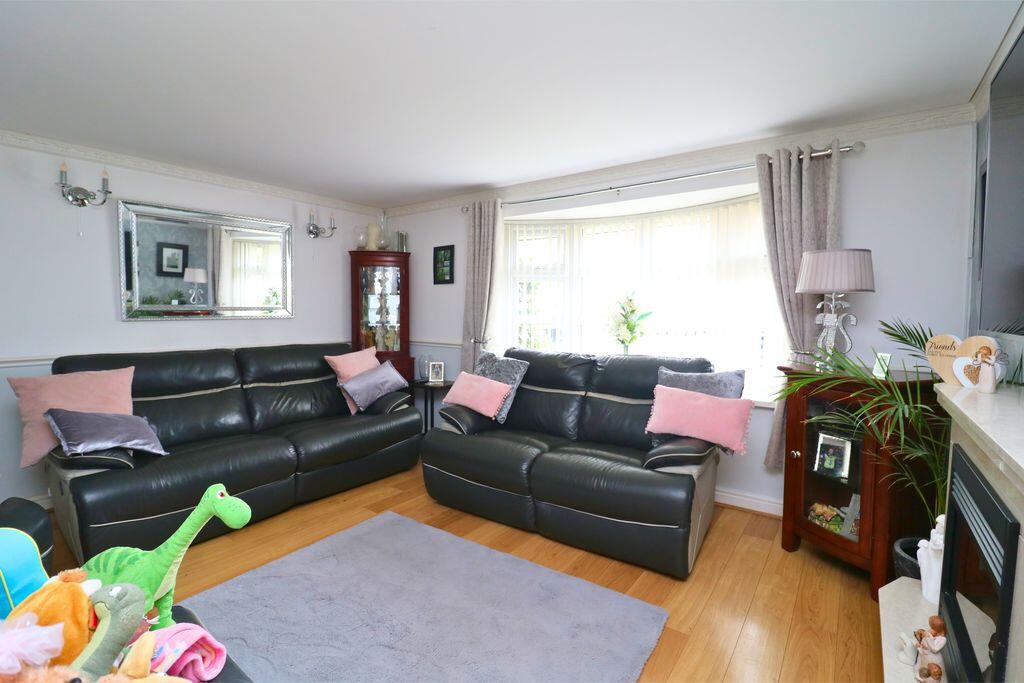 Burghley Drive, West Bromwich photo 4