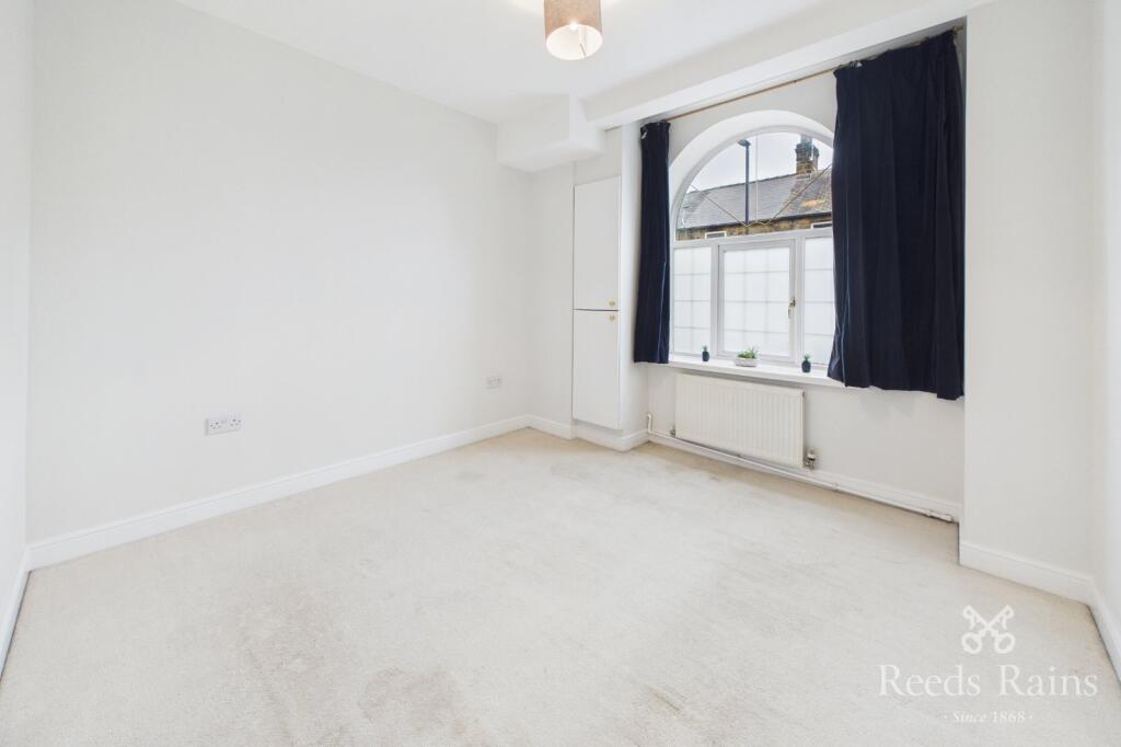 Apartment in Sheffield - View 4