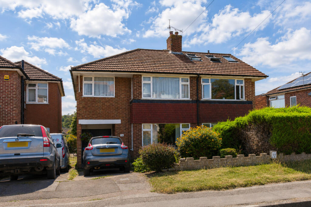 Main image of property: Fairway, Hemel Hempstead, HP3