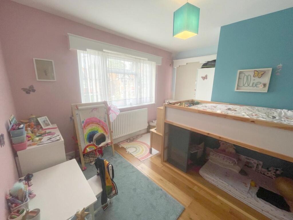 2 bedroom maisonette for rent