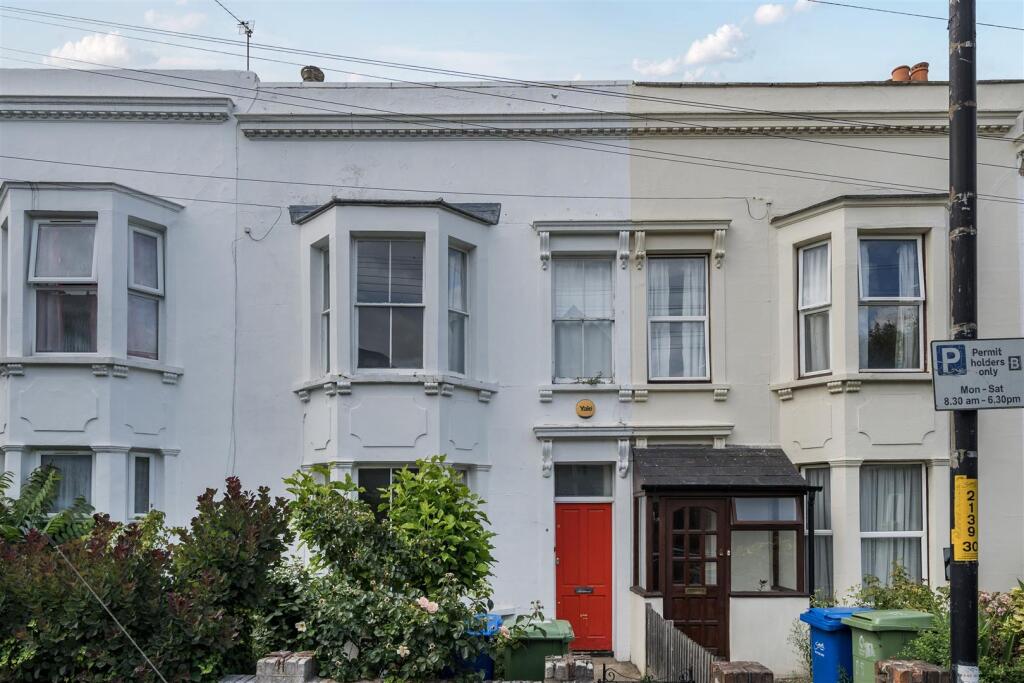 House in London - View 2