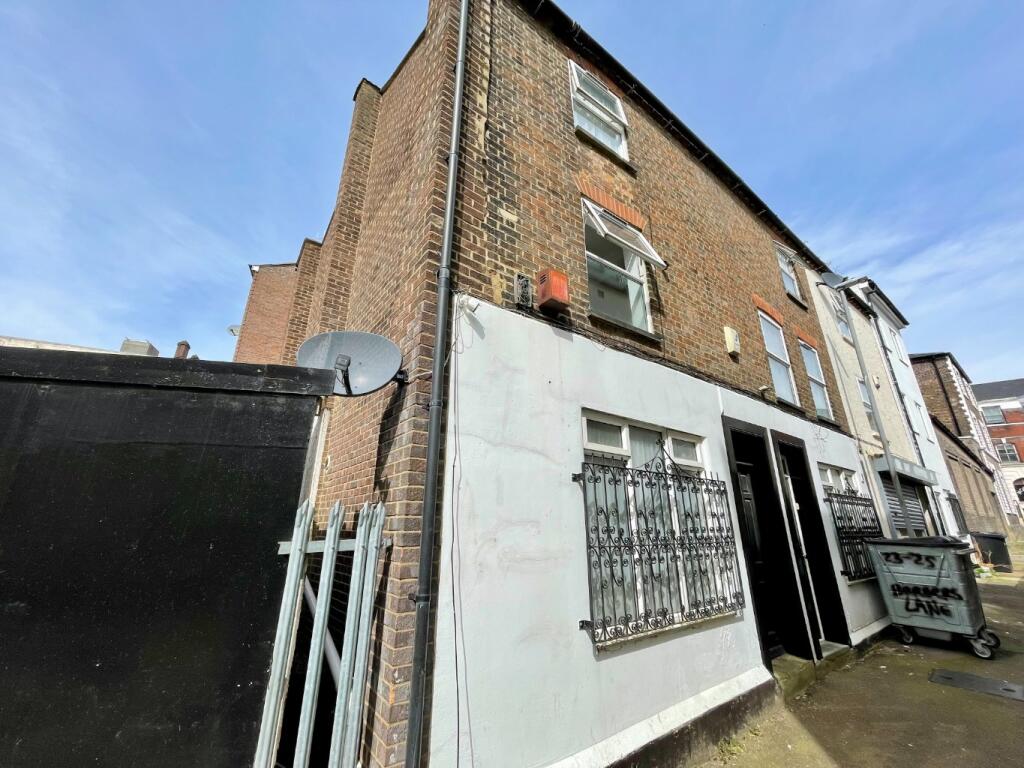 Main image of property: Barbers Lane, Luton, Bedfordshire, LU1 2HZ