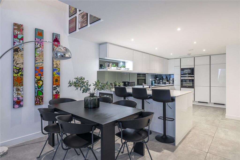 House in London, Muswell Hill - View 2