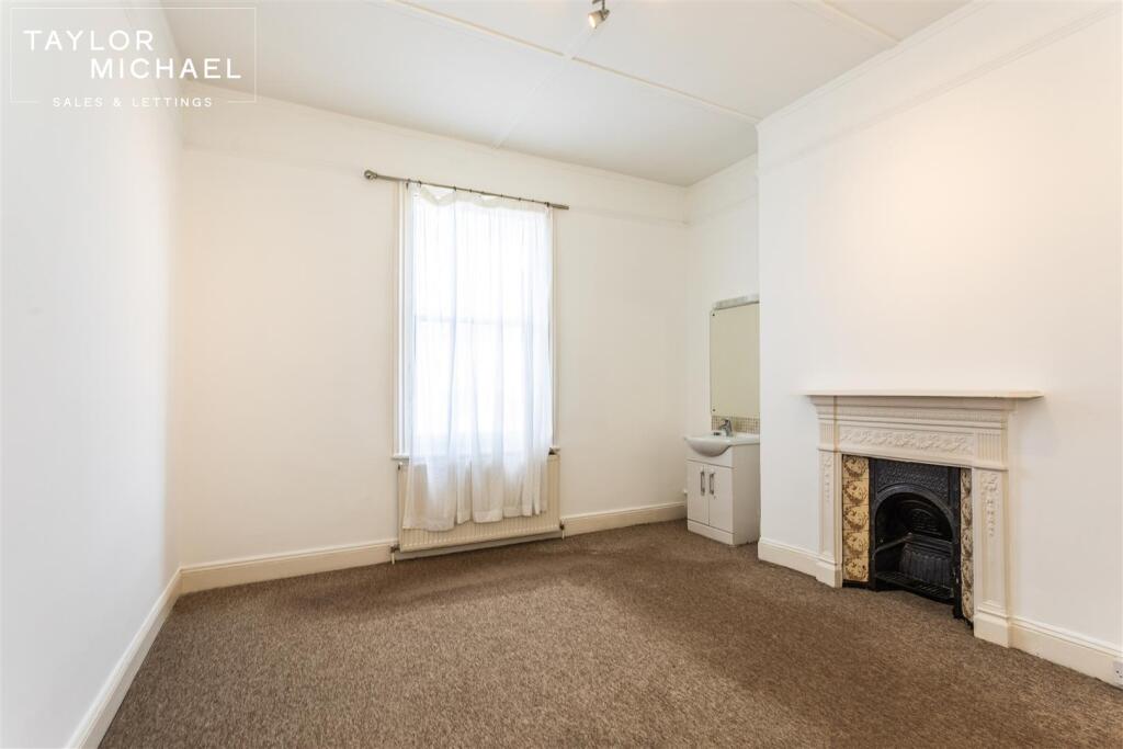 House in Brighton & Hove, Hove - View 4
