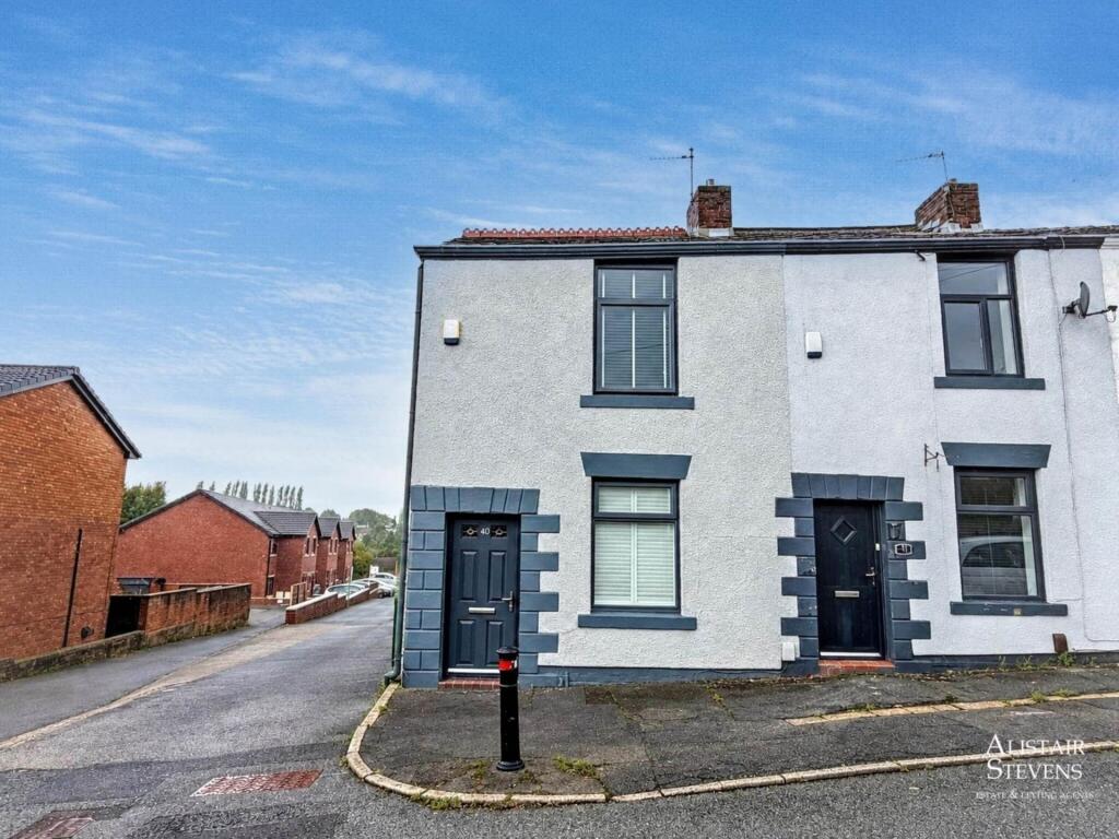 Main image of property: Holden Fold Lane, Royton