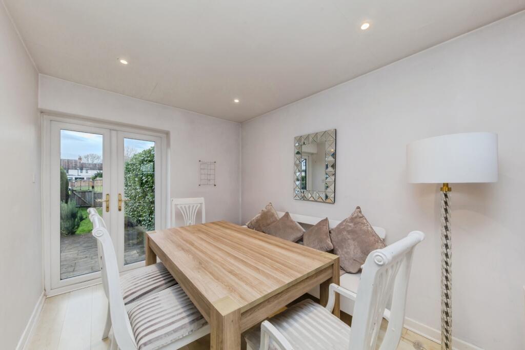 Woodlands Crescent, High Legh, Knutsford, Cheshire, WA16 photo 3