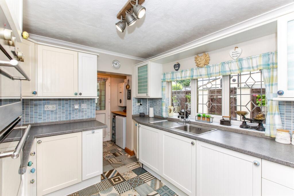 Market Road, Thrapston, Kettering - More