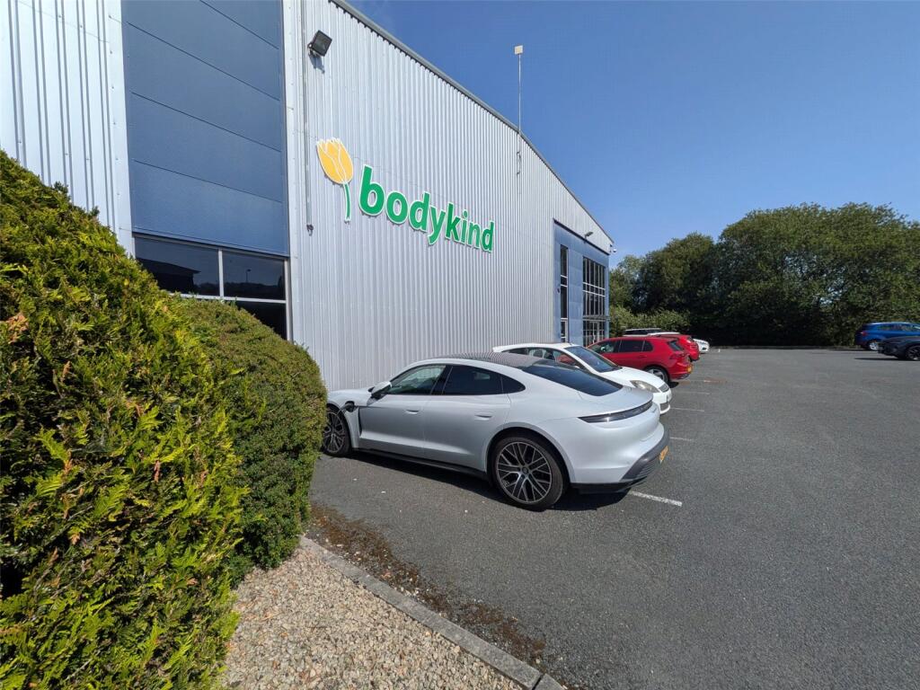 Main image of property: Gateway Crescent, Broadway Business Park, Broadway, Oldham, OL9