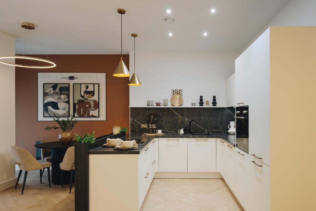 Apartment in Birmingham, West Midlands - View 4