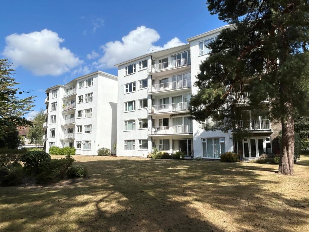 2-bed apartment on 46 Western Road, BRANKSOME PARK, BH13, £275,000