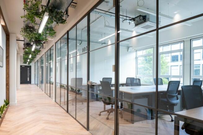 18P Office Space