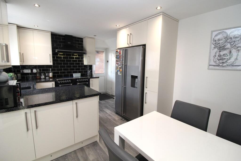 House in Leicester - More