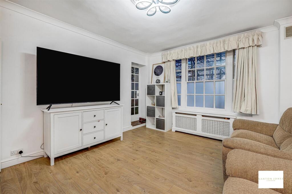 Apartment in London - View 4