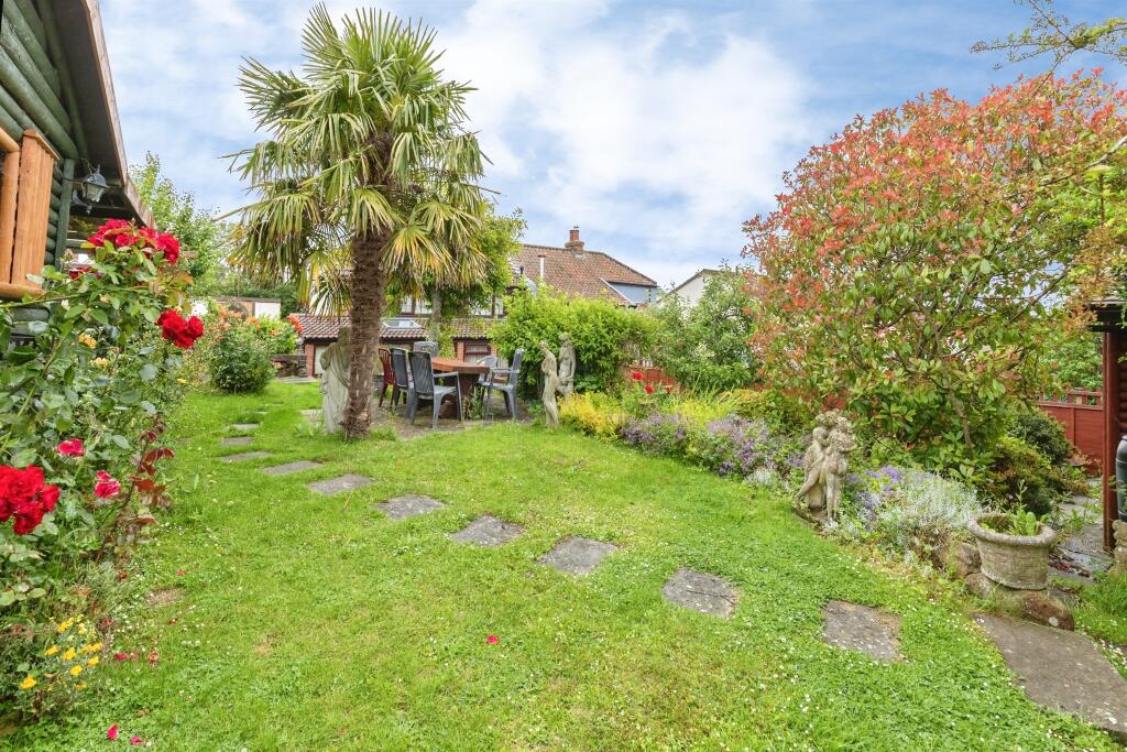 House in Bristol, Cribbs Causeway, Almondsbury - View 3