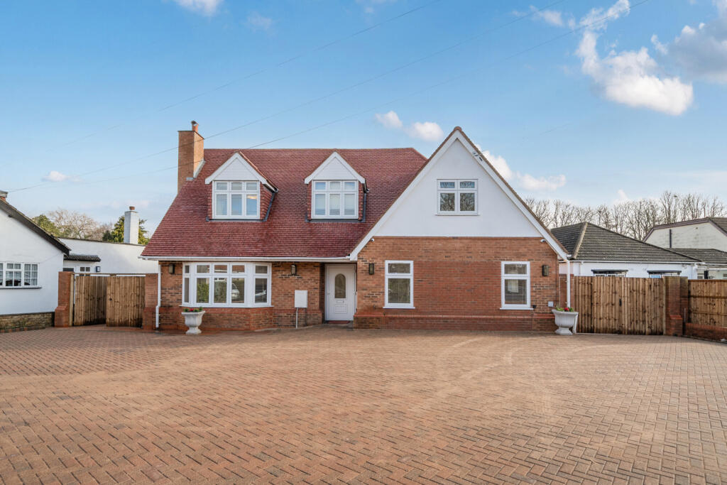 Main image of property: Willow Crescent East, Denham, Uxbridge