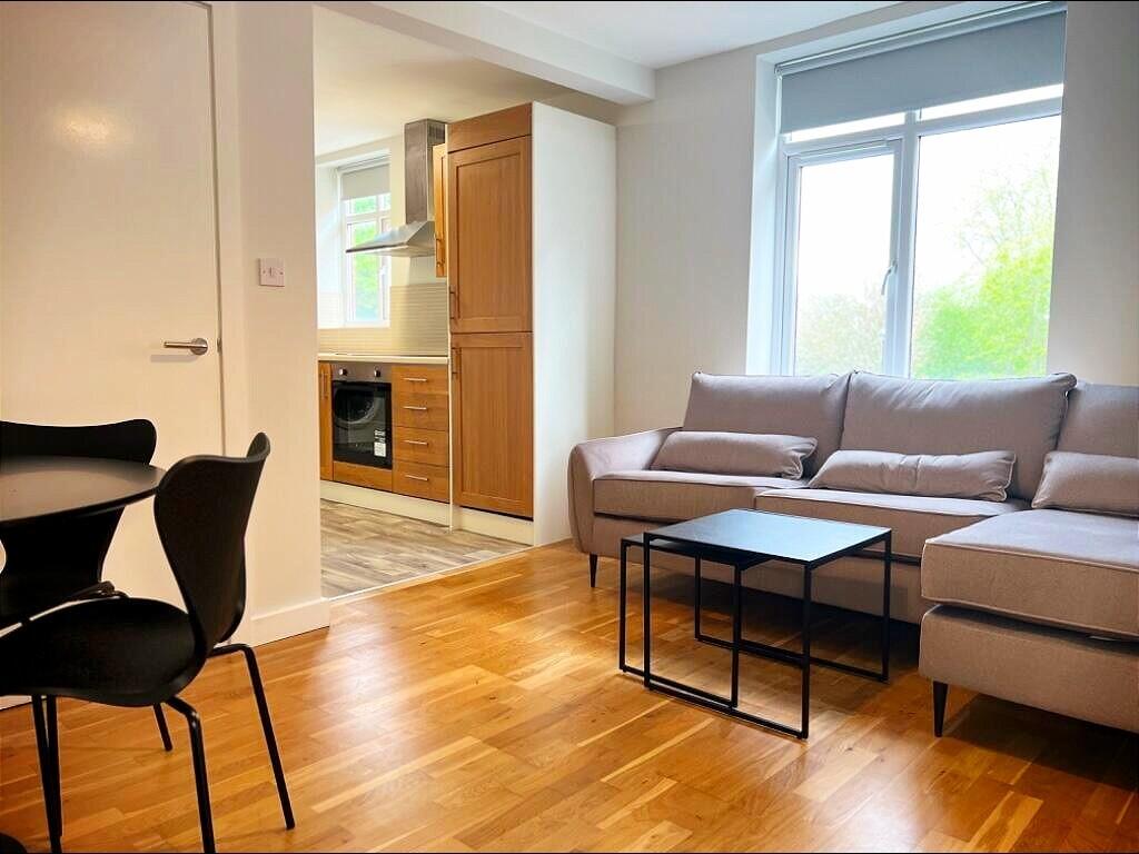 Main image of property: 42 Brian Redhead Court, Jackson Crescent, Manchester, Greater Manchester, M15