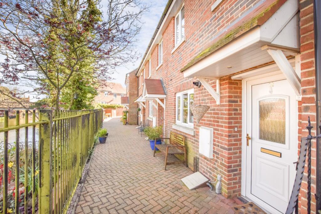 Main image of property: Benbridge Close, Heybridge