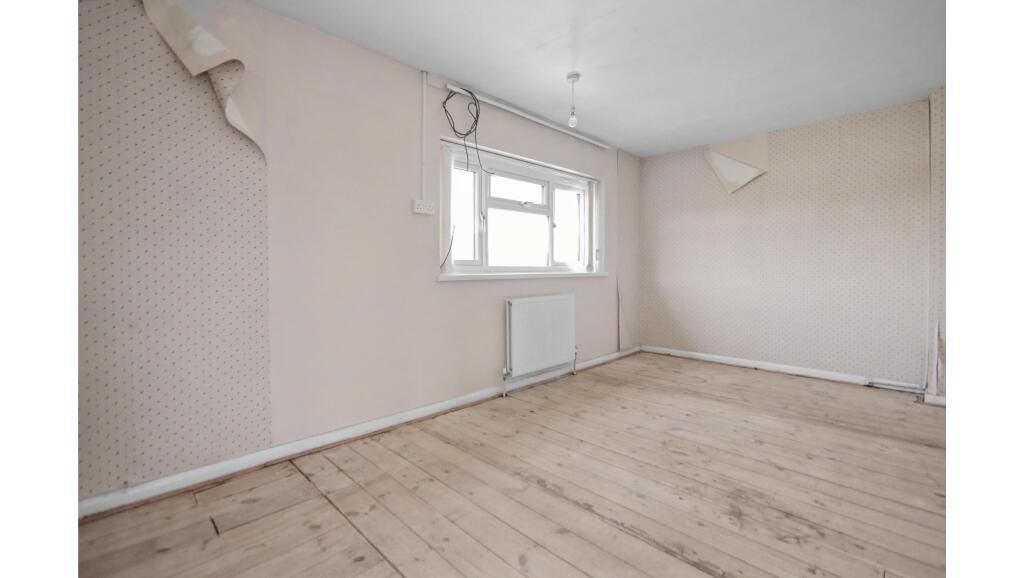 House in Salisbury - View 5