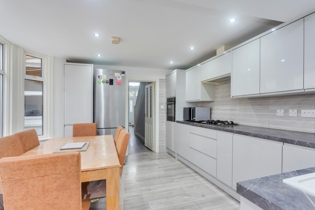 House in London - View 4