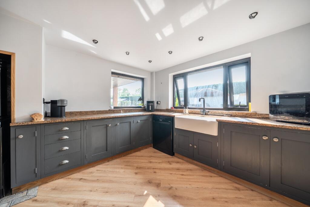 House in Shifnal, Beckbury - More