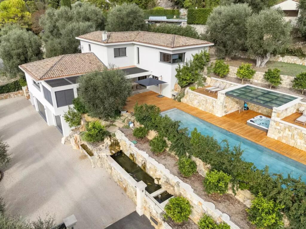 Main image of property: Provence-Alps-Cote d`Azur, Alpes-Maritimes, Mougins