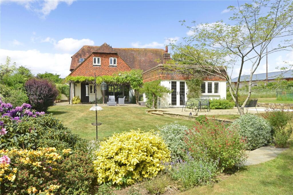 5-bed detached on Knowle Lane, Cranleigh, Surrey, GU6, £1,395,000