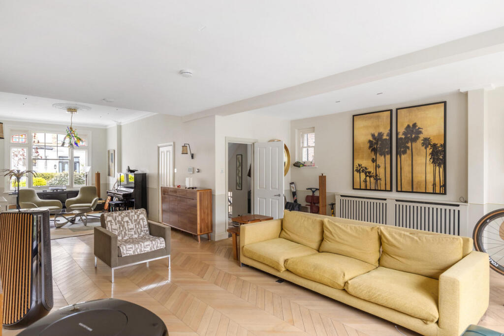 Main image of property: Fulham Park Gardens, London, SW6