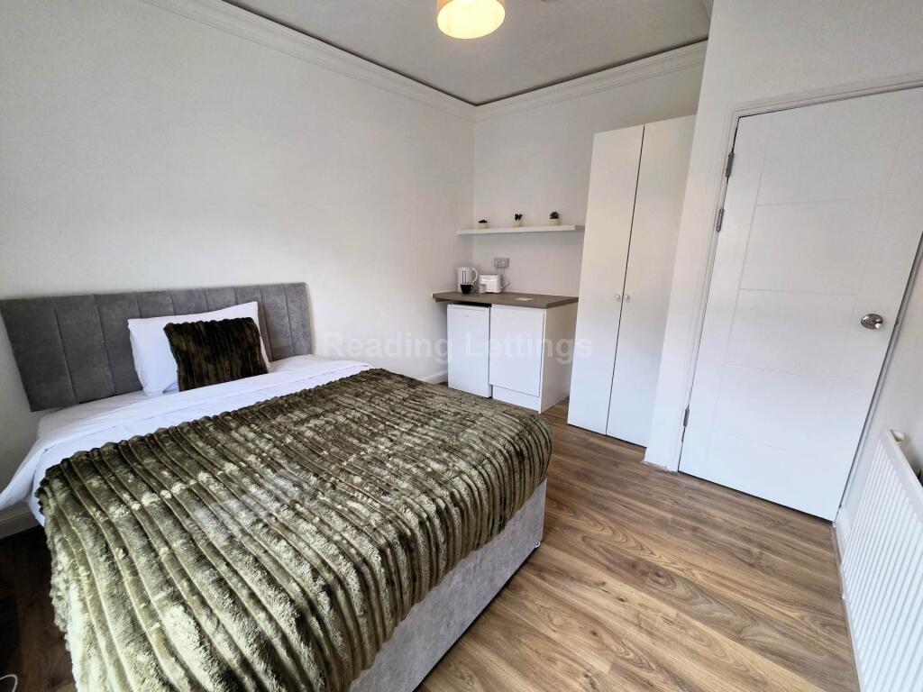 Main image of property: Carey Street, Reading - ALL BILLS INC.