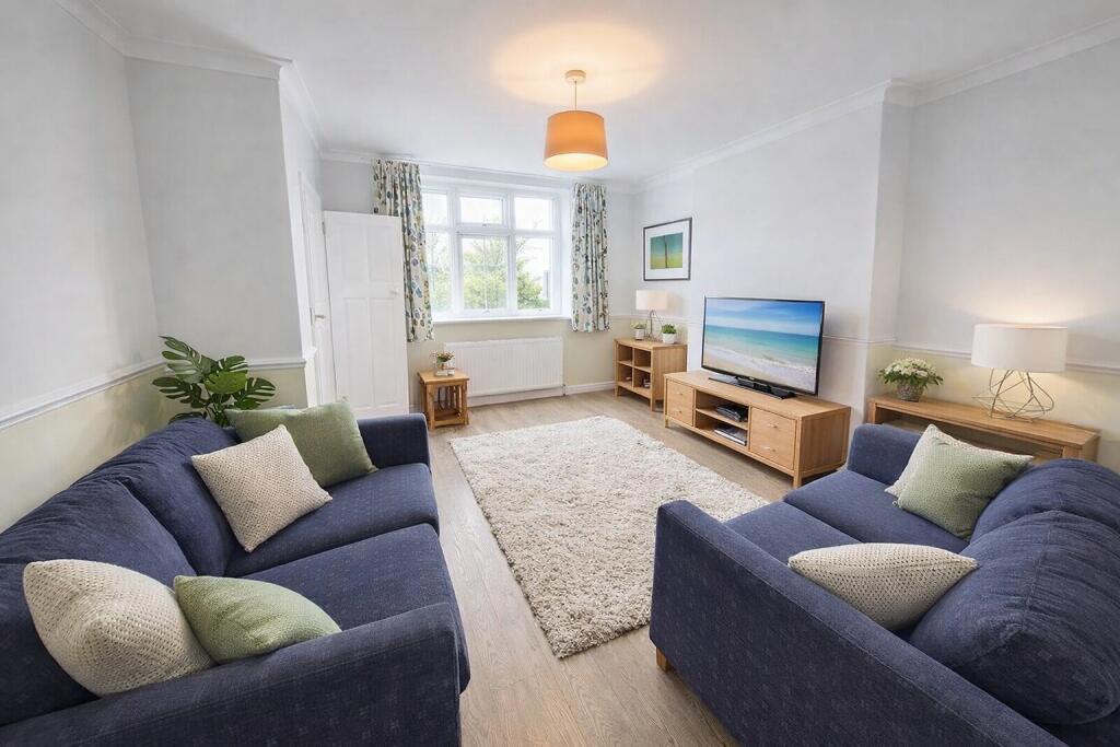 Main image of property: Kelso Gardens, Leeds, West Yorkshire