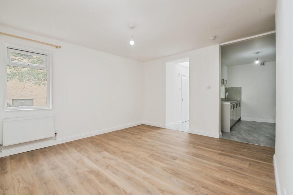 House in Bolton, Tonge Fold - View 5