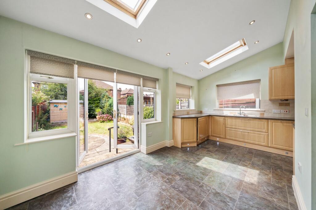 Charles Street, Leigh, WN7 - View 5