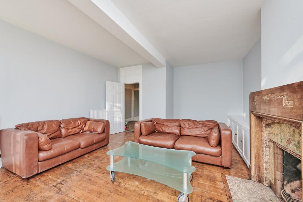 Main image of property: Telford Court, Streatham High Road, Streatham Hill, SW2