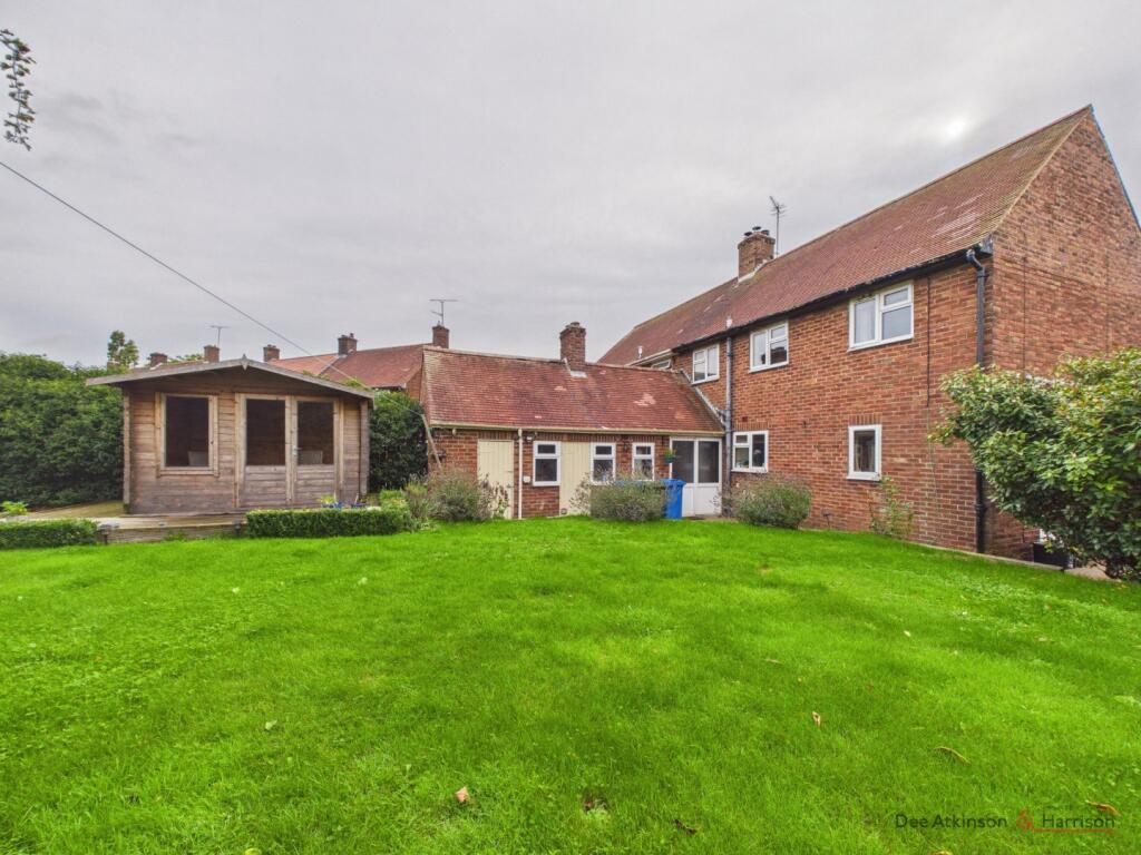 House in York, Burton Fleming - View 4