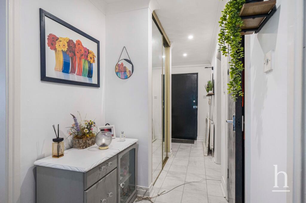 Apartment in Prenton, Noctorum - View 5