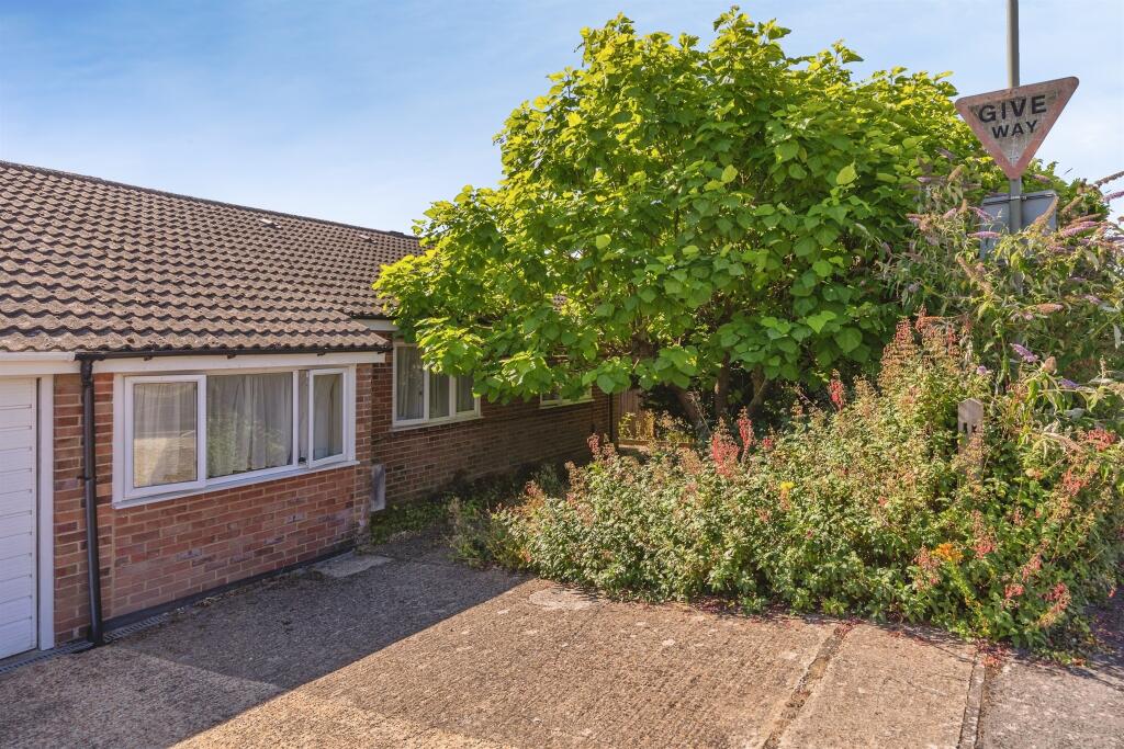 Redwing Road, Clanfield, Waterlooville - View 2