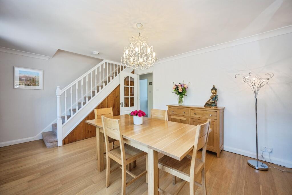 House in Wendover, Buckinghamshire - View 5