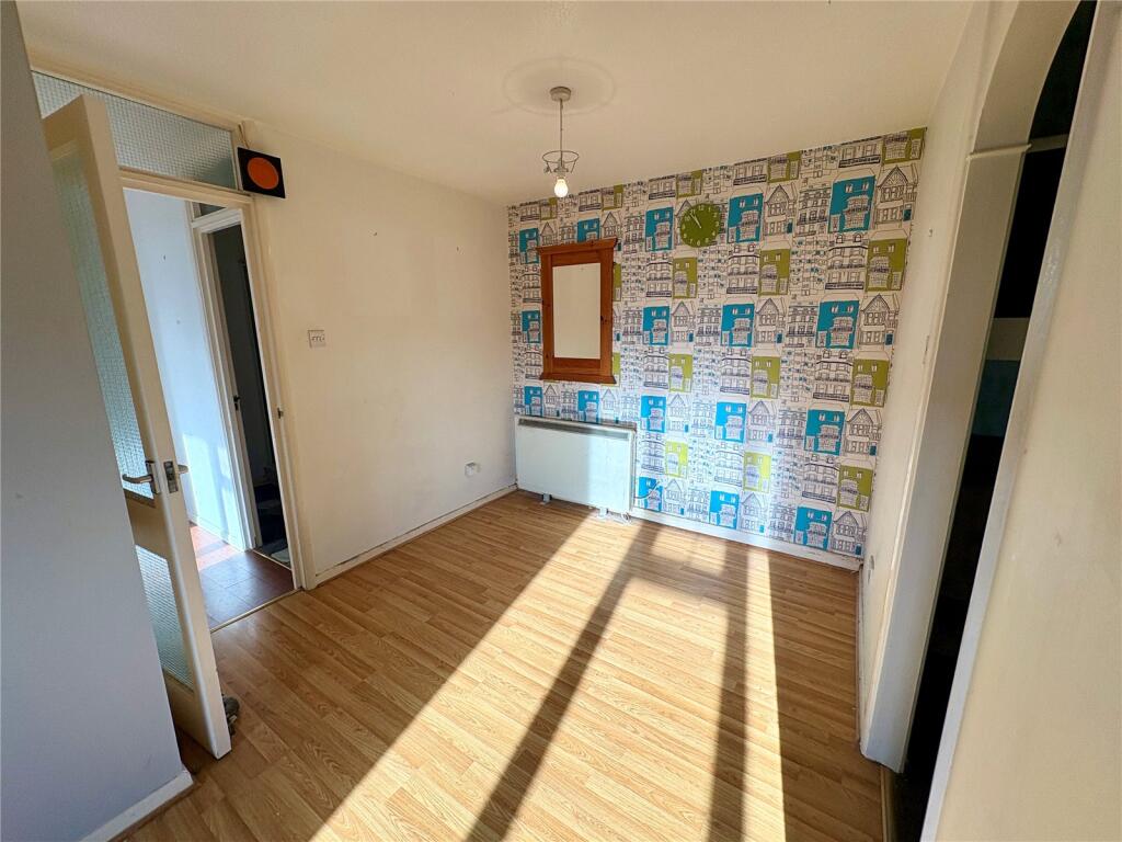 14, Charles Avenue, Chichester, West Sussex, PO19 photo 3