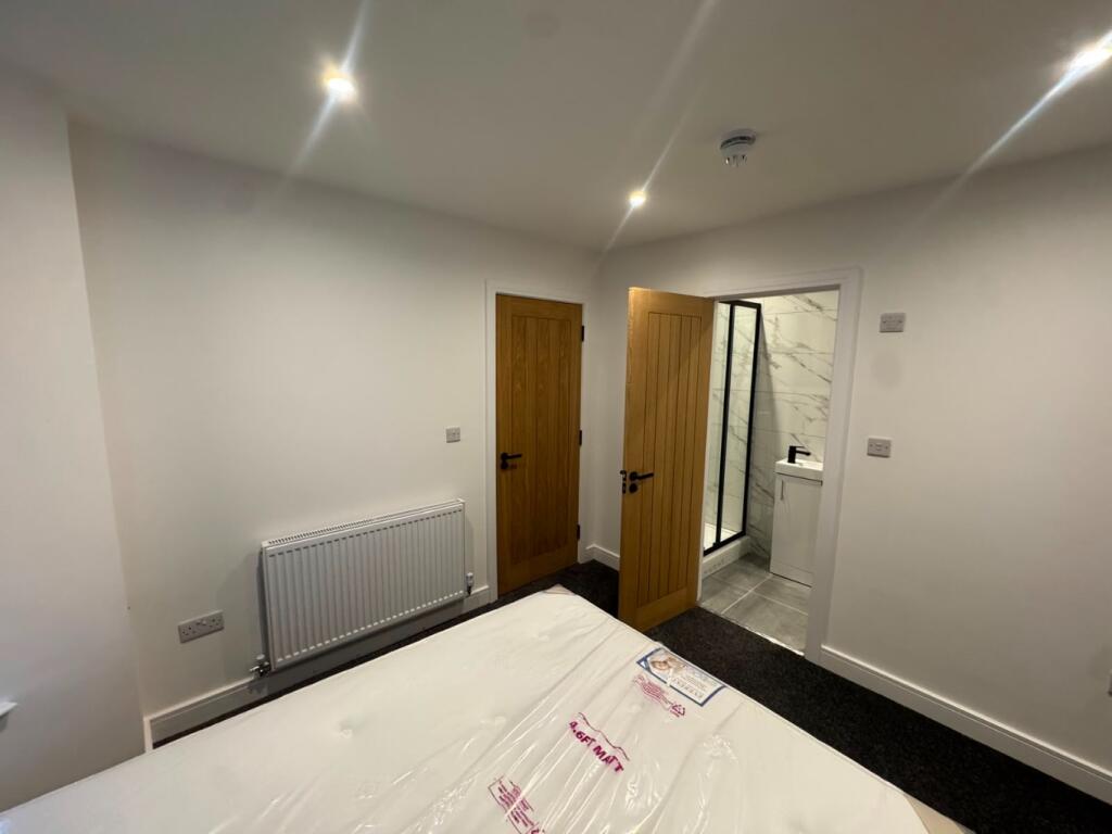House in Walsall, West Midlands - View 4