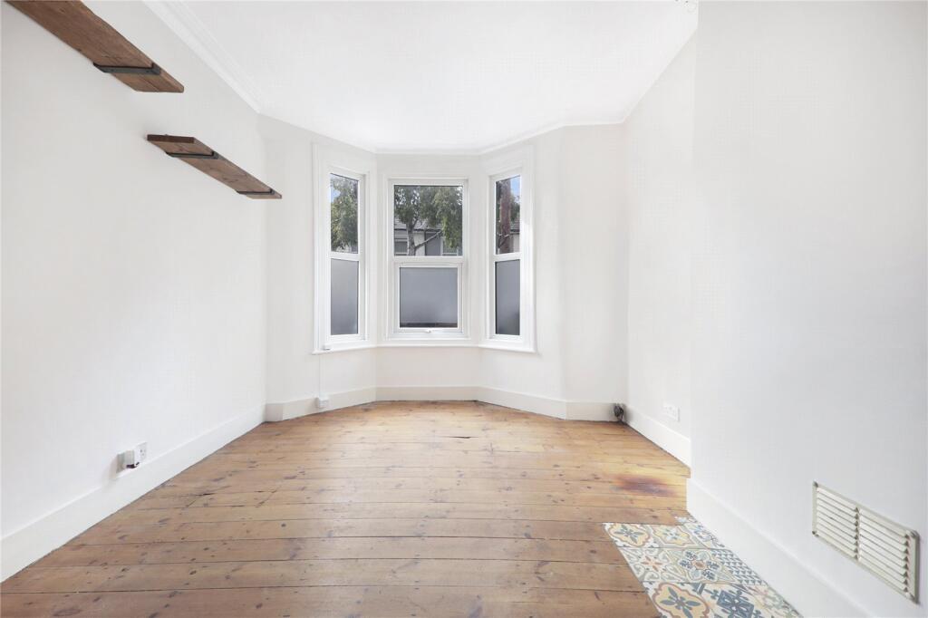 Apartment in London, Leyton - View 2