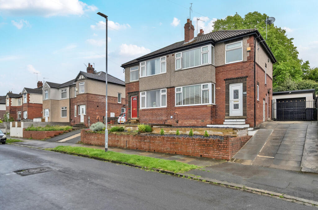 Main image of property: Summerfield Gardens, Leeds, West Yorkshire, LS13