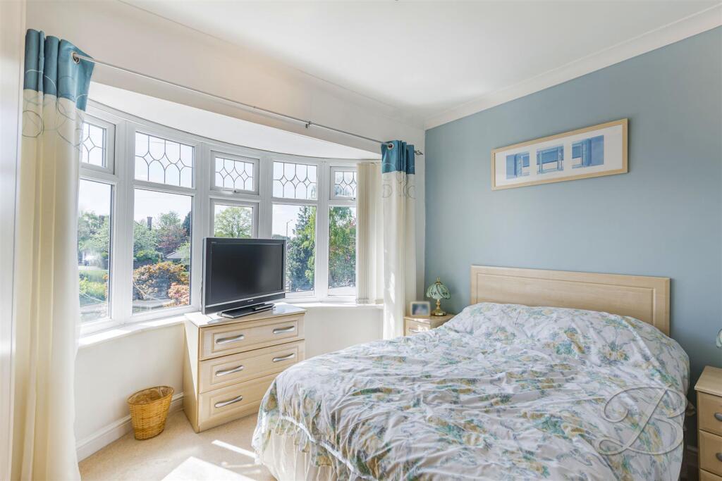 House in Mansfield, Berry Hill - More