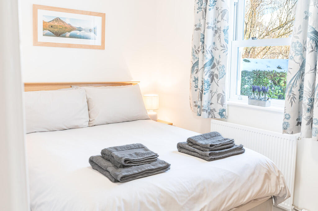 5 Elm Court, Elliott Park, Keswick, Cumbria, CA12 5NB photo 4