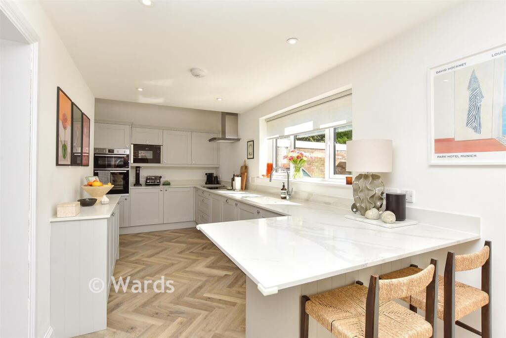 Main image of property: Cheyne Walk, Meopham, Kent