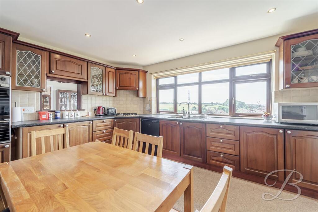 House in Ashfield, Kirkby-in-Ashfield, Sutton-in-Ashfield - View 5