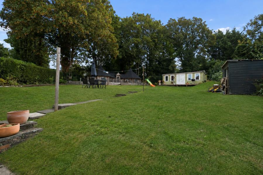 House in Watford - View 5