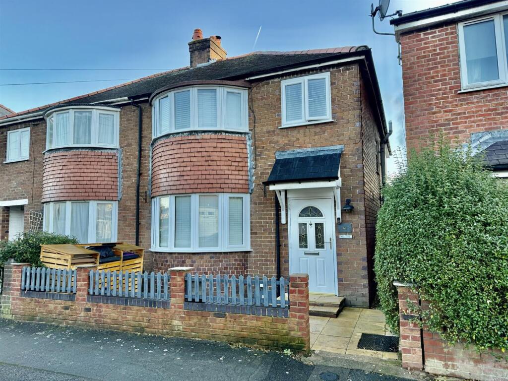 Main image of property: Llwyn Road, Oswestry