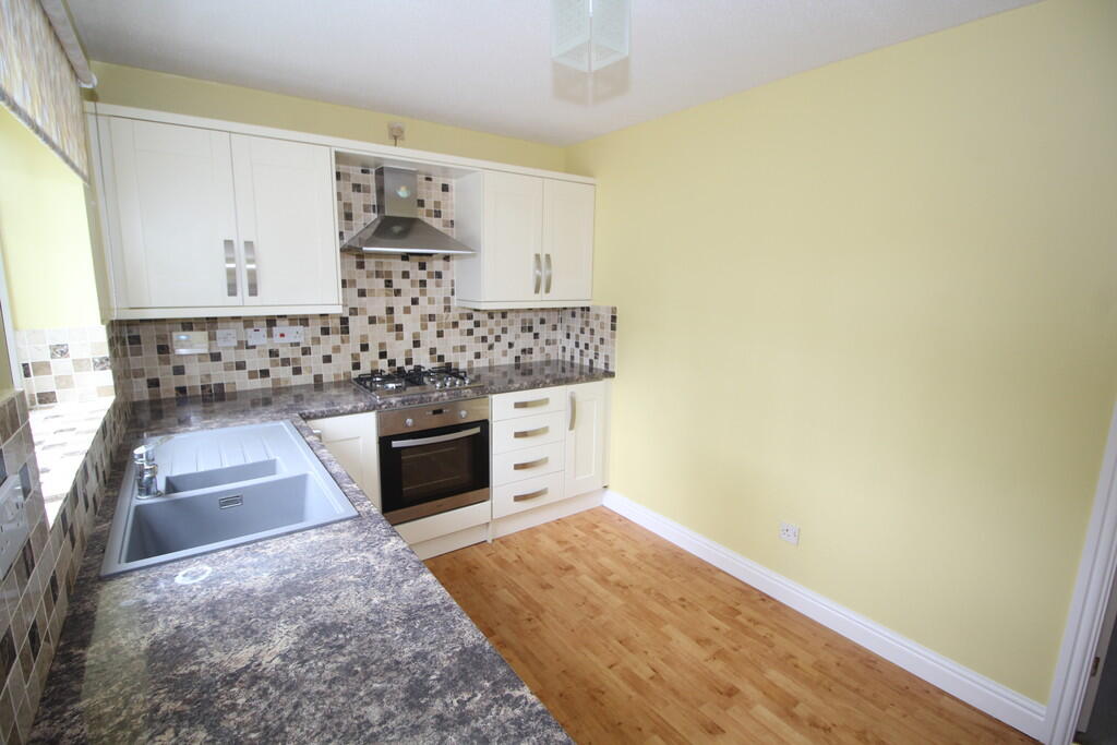 House in Wakefield - View 5