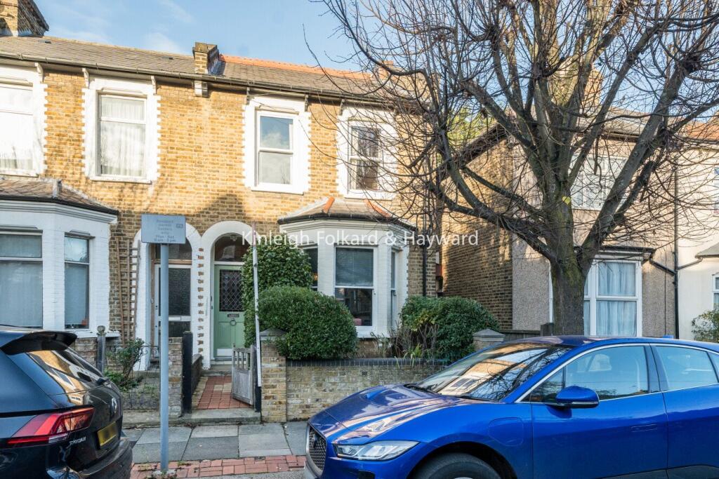 Main image of property: Avenue Road, North Finchley, London, N12